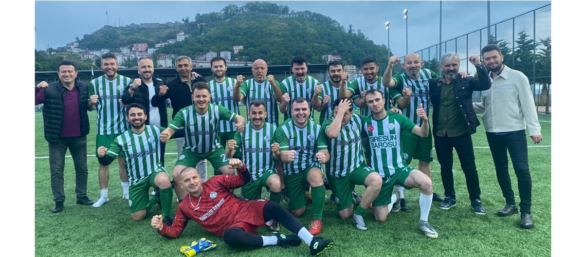 KURUMLAR ARASI FUTBOL LİGİNDE ÇEYREK FİNALE ÇIKAN GİRESUN BAROSU ERKEK FUTBOL TAKIMIMIZI TEBRİK EDERİZ