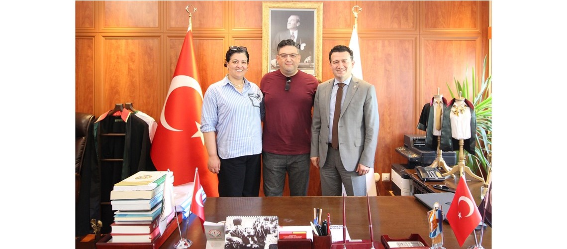 İZMİR TORBALI AĞIR CEZA MAHKEMESİ VE ADALET KOMİSYONU BAŞKANI HAKİM SAFFET MURAT KASAPOĞLU’NDAN BARO BAŞKANIMIZ AV.SONER KARADEMİR’E ZİYARET