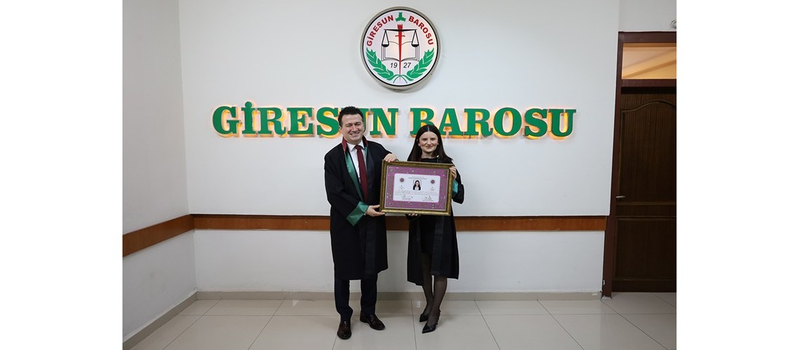 MESLEKTAŞIMIZ AV.AYŞEGÜL YAYLA’NIN RUHSAT TÖRENİ