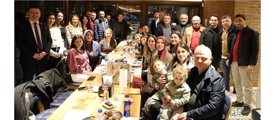 GÖRELE’DE GÖREV YAPAN MESLEKTAŞLARIMIZLA İFTAR YEMEĞİMİZDE BİRARAYA GELDİK