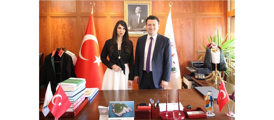 YENİ BARO HİZMET BİNAMIZIN MOBİLYA İHALESİNİ ALAN ESRA CÖMERT MİMARLIK OFİS MOBİLYALARI / HATAY YETKİLİLERİNDEN BARO BAŞKANLIĞIMIZA ZİYARET