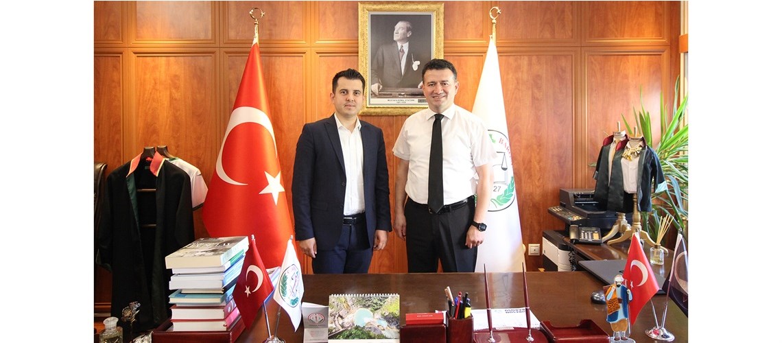 HAKİM YARDIMCISI SAYIN GÖKHAN KAKIL’DAN BARO BAŞKANIMIZA ZİYARET
