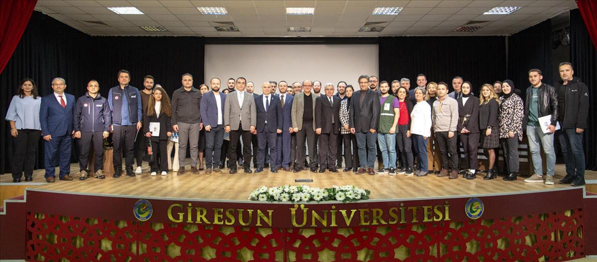 GİRESUN ÜNİVERSİTESİ TARAFINDAN DÜZENLENEN DIŞ PAYDAŞ DEĞERLENDİRME ÇALIŞTAYINA YÖNETİM KURULU ÜYEMİZ AV.EYLEM SÜRÜCÜ KATILDI
