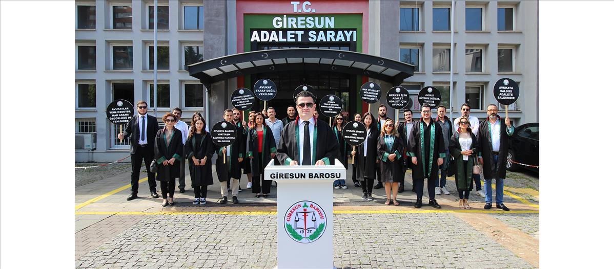 MESLEĞİMİZE VE MESLEKTAŞLARIMIZA YÖNELİK ŞİDDETE KARŞI GİRESUN ADLİYESİ ÖNÜNDE BASIN AÇIKLAMASI GERÇEKLEŞTİRDİK