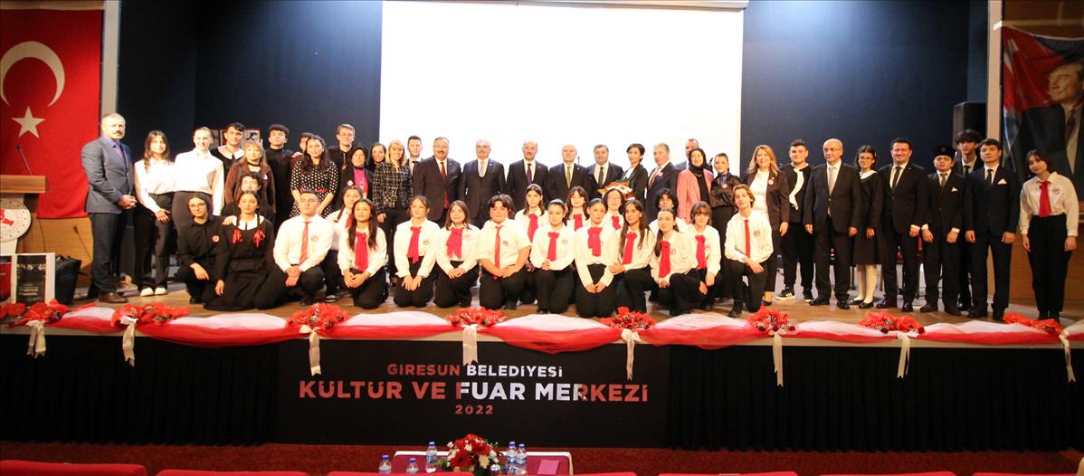 ÖĞRETMENLER GÜNÜ KUTLAMA PROGRAMINA KATILDIK